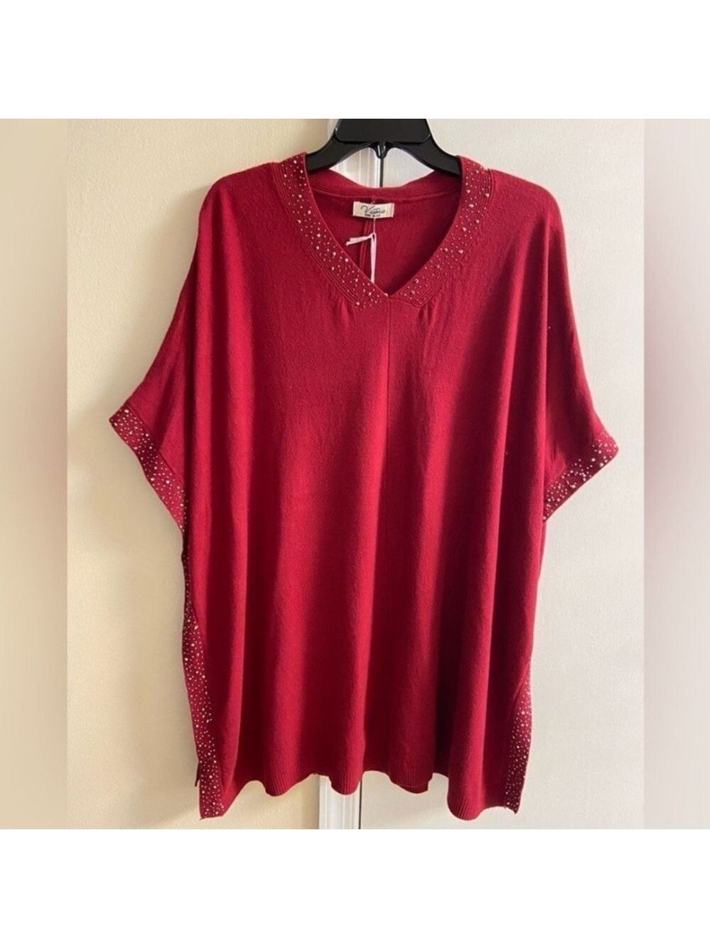 Victoria collection New York Red Women's poncho studded One Size NWT